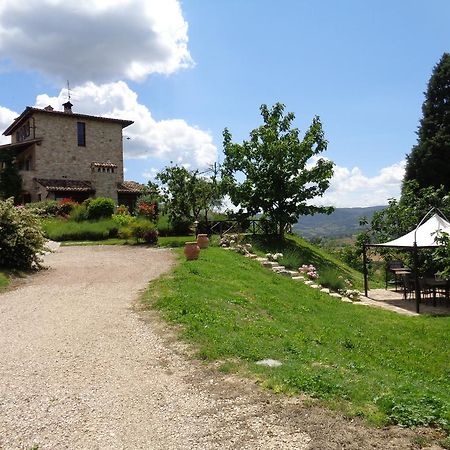 הוילה טודי Agriturismo La Torraccia מראה חיצוני תמונה