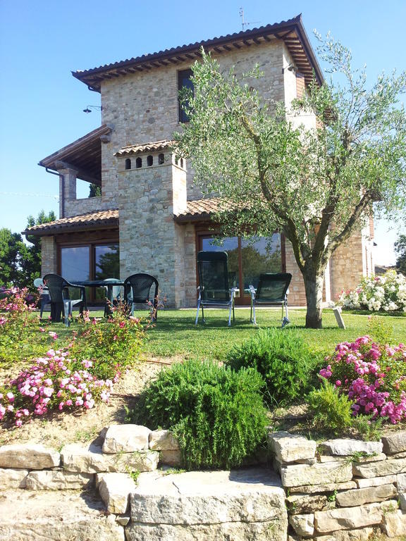 טודי Agriturismo La Torraccia מראה חיצוני תמונה