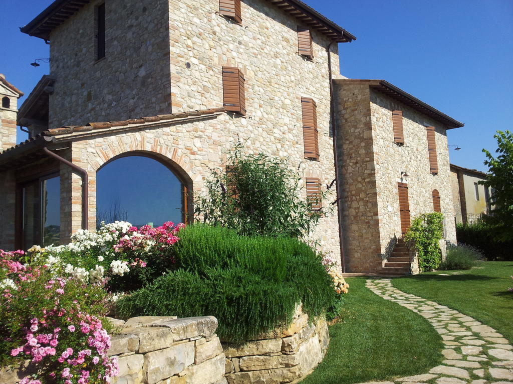 טודי Agriturismo La Torraccia מראה חיצוני תמונה