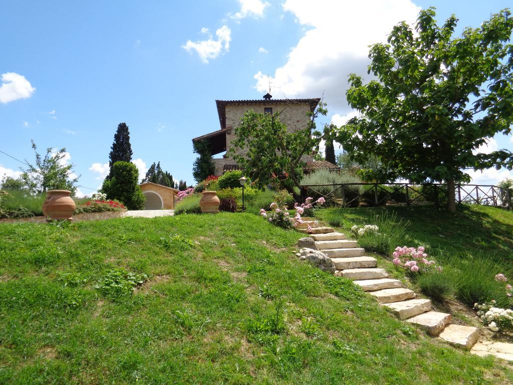 טודי Agriturismo La Torraccia מראה חיצוני תמונה