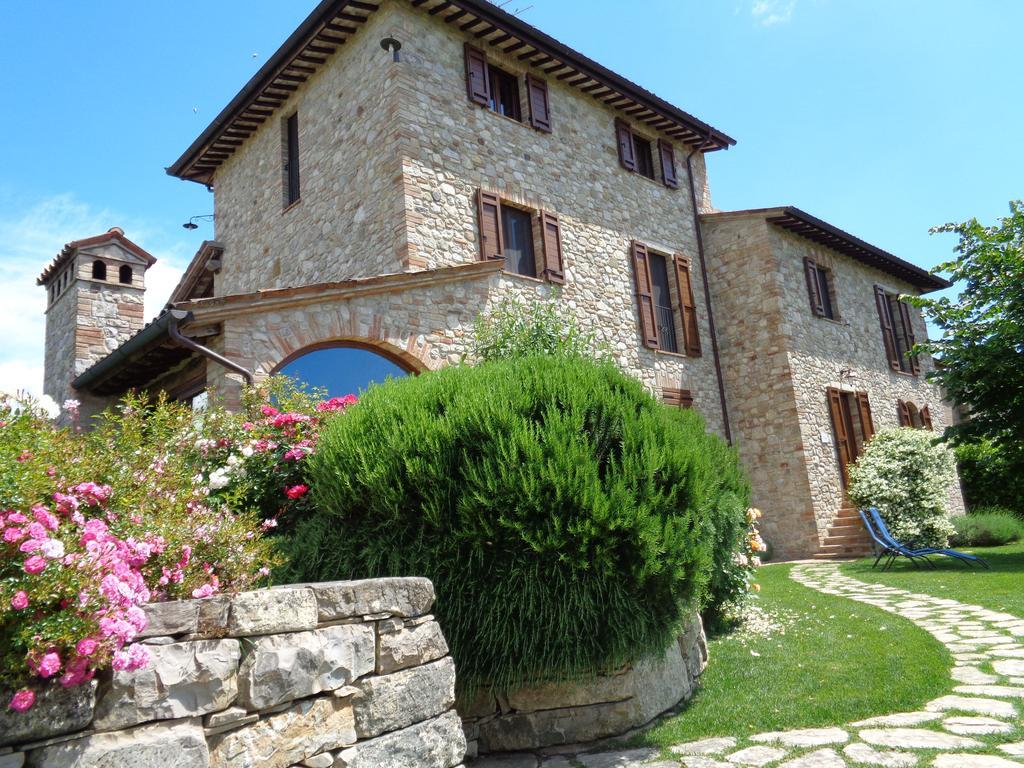 טודי Agriturismo La Torraccia מראה חיצוני תמונה