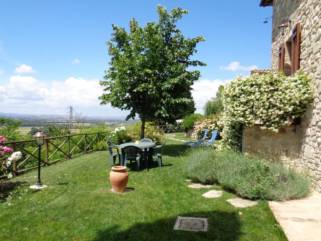 טודי Agriturismo La Torraccia מראה חיצוני תמונה