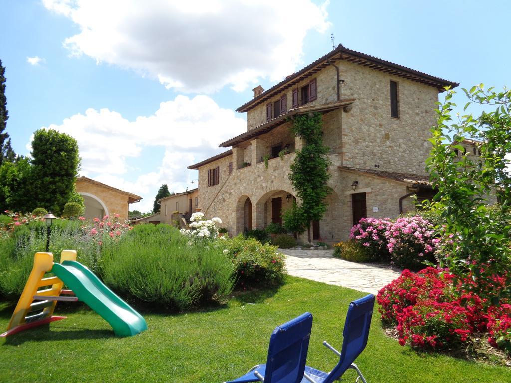 טודי Agriturismo La Torraccia מראה חיצוני תמונה
