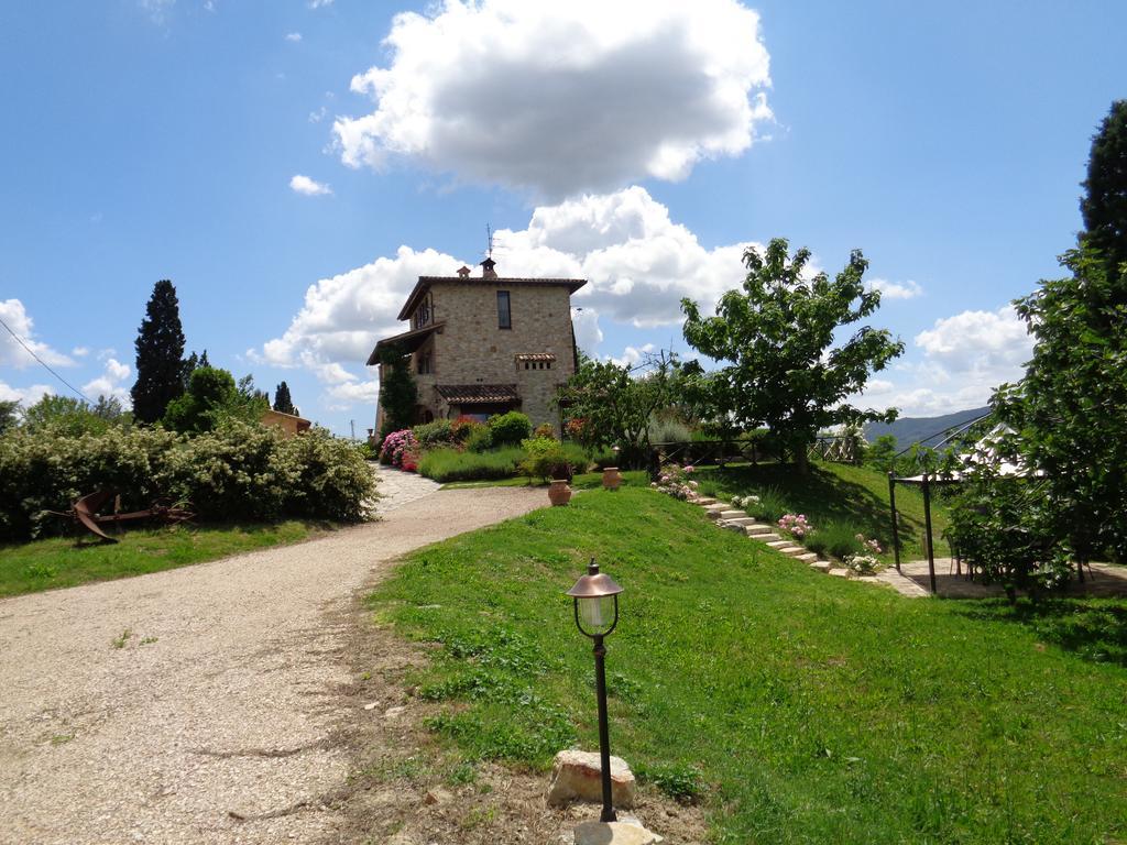 הוילה טודי Agriturismo La Torraccia מראה חיצוני תמונה